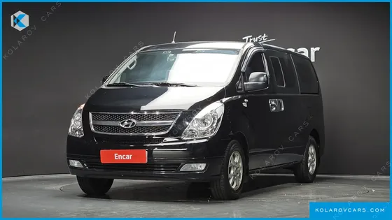 HYUNDAI STAREX 5-SEATER VAN