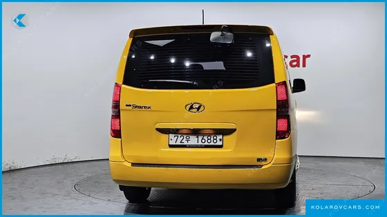 HYUNDAI STAREX 12-SEATER LPI WAGON