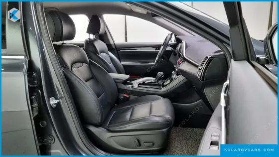 HYUNDAI GRANDEUR 2.4 PREMIUM