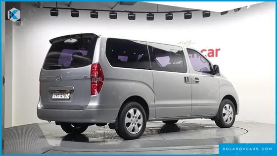 HYUNDAI STAREX 4WD 12-SEATER WAGON