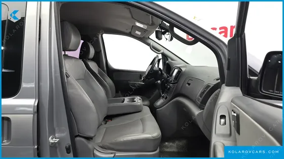 HYUNDAI STAREX 4WD 12-SEATER WAGON