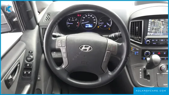 HYUNDAI STAREX 4WD 12-SEATER WAGON
