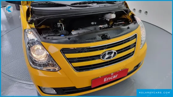 HYUNDAI STAREX 12-SEATER WAGON
