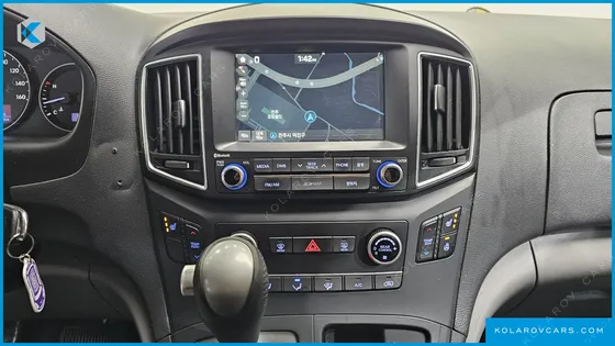 HYUNDAI STAREX 12-SEATER WAGON