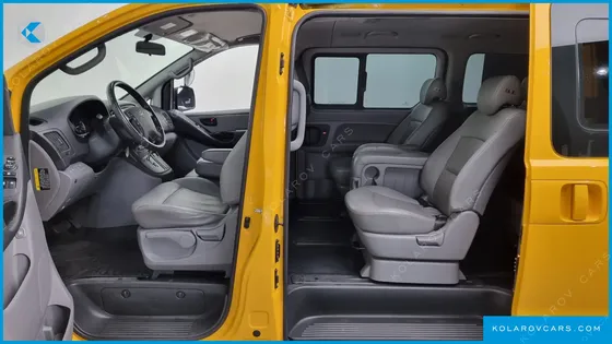 HYUNDAI STAREX 12-SEATER WAGON
