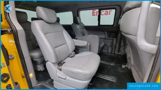 HYUNDAI STAREX 12-SEATER WAGON