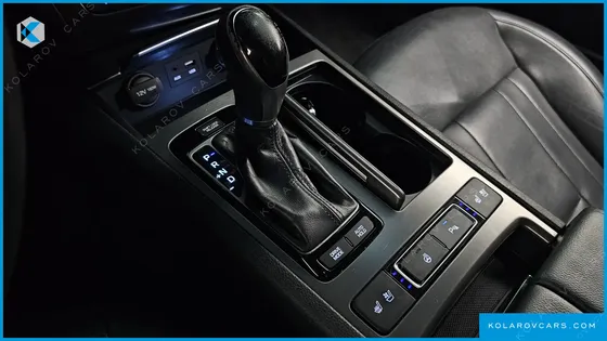 HYUNDAI GENESIS G330 MODERN