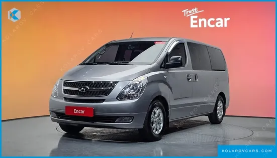 HYUNDAI STAREX 5-SEATER VAN