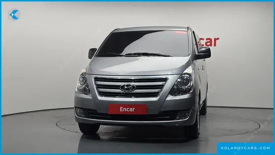 HYUNDAI STAREX 5-SEATER VAN
