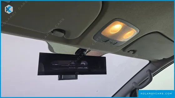 HYUNDAI STAREX 5-SEATER VAN
