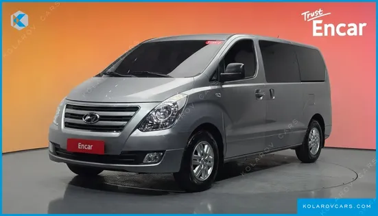 HYUNDAI STAREX 5-SEATER VAN