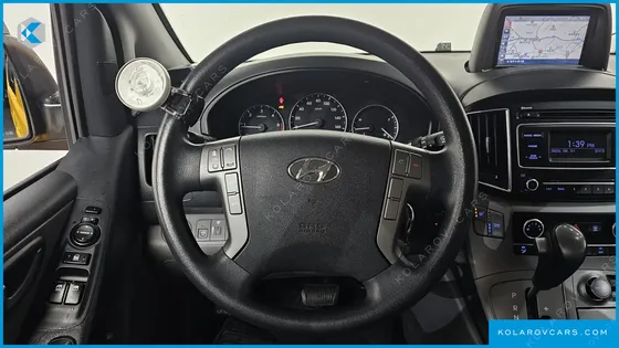 HYUNDAI STAREX 4WD GUARD CAR OF CHIDREN