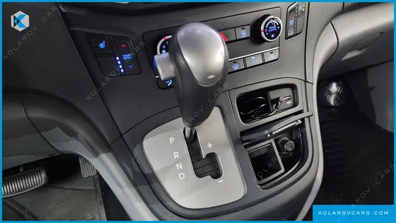 HYUNDAI STAREX EXTRAORDINARY EQUIPMENT-INSTALLED VEHICLE