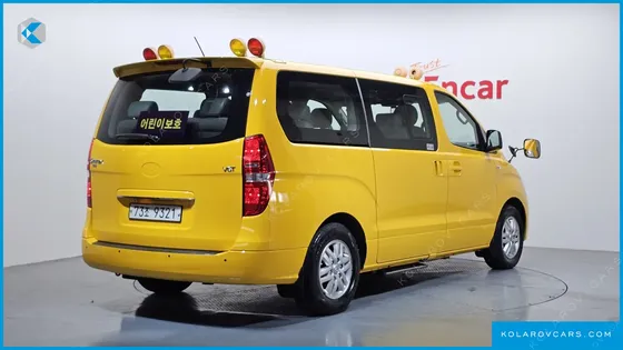 HYUNDAI STAREX GUARD CAR OF CHILDREN