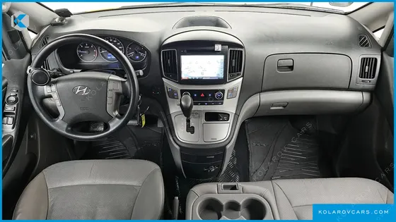 HYUNDAI STAREX GUARD CAR OF CHILDREN