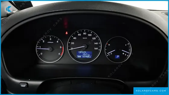 HYUNDAI STAREX GUARD CAR OF CHILDREN