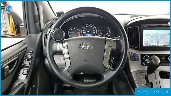 HYUNDAI STAREX GUARD CAR OF CHILDREN