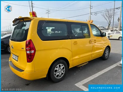 HYUNDAI STAREX GUARD CAR OF CHILDREN
