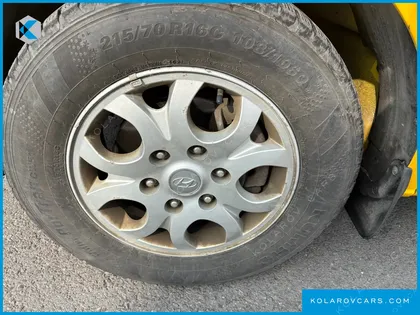 HYUNDAI STAREX GUARD CAR OF CHILDREN