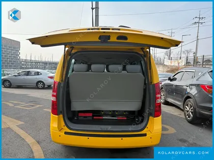 HYUNDAI STAREX GUARD CAR OF CHILDREN