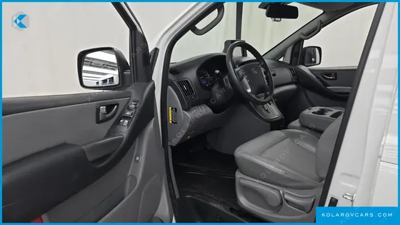 HYUNDAI STAREX 12-SEATER WAGON