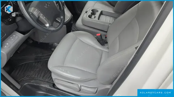 HYUNDAI STAREX 12-SEATER WAGON
