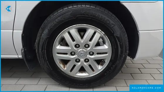 HYUNDAI STAREX 12-SEATER WAGON