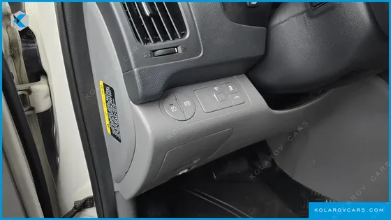 HYUNDAI STAREX 12-SEATER WAGON