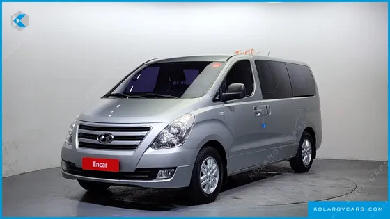 HYUNDAI STAREX 5-SEATER VAN