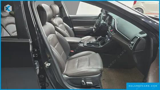 HYUNDAI GRANDEUR 2.2 DIESEL PREMIUM