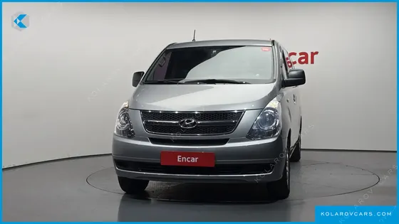 HYUNDAI STAREX 3-SEATER VAN