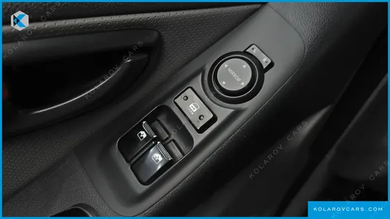 HYUNDAI STAREX 3-SEATER VAN