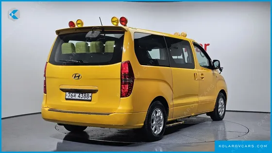 HYUNDAI STAREX GUARD CAR OF CHILDREN