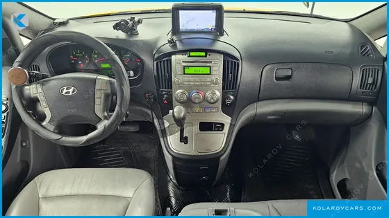 HYUNDAI STAREX GUARD CAR OF CHILDREN