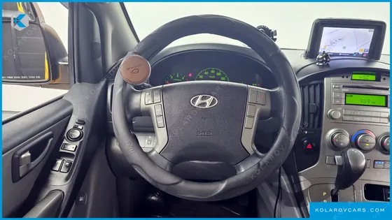 HYUNDAI STAREX GUARD CAR OF CHILDREN