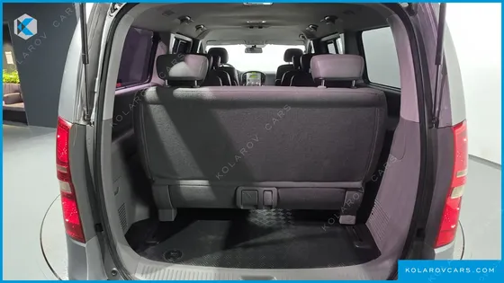 HYUNDAI STAREX 12-SEATER WAGON