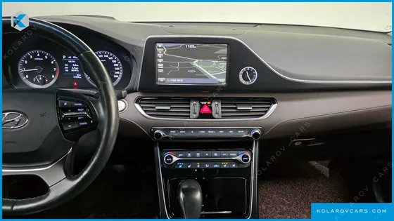 HYUNDAI GRANDEUR 2.4 PREMIUM