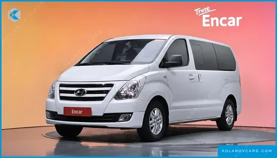HYUNDAI STAREX 5-SEATER VAN