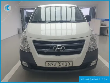 HYUNDAI STAREX 5-SEATER VAN