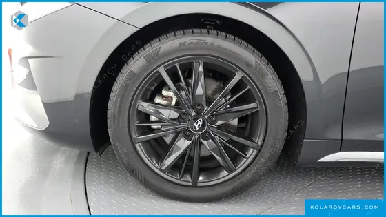 HYUNDAI GRANDEUR 2.5