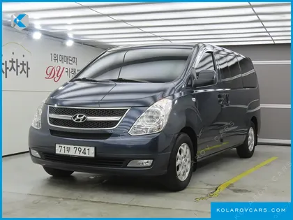 HYUNDAI STAREX 11-SEATER WAGON