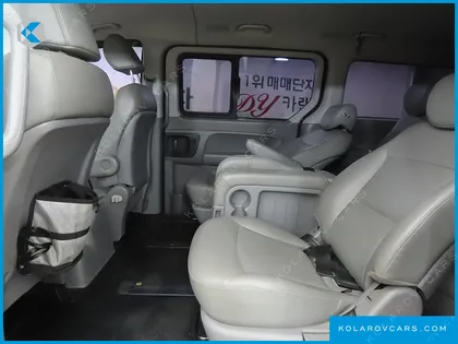HYUNDAI STAREX 11-SEATER WAGON