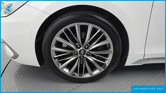 HYUNDAI GRANDEUR 3.0 EXCLUSIVE