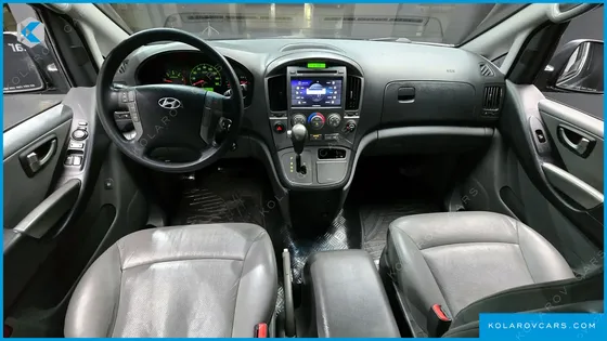 HYUNDAI STAREX 11-SEATER WAGON