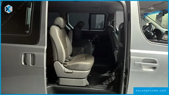 HYUNDAI STAREX 11-SEATER WAGON