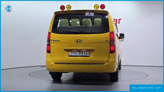 HYUNDAI STAREX GUARD CAR OF CHILDREN