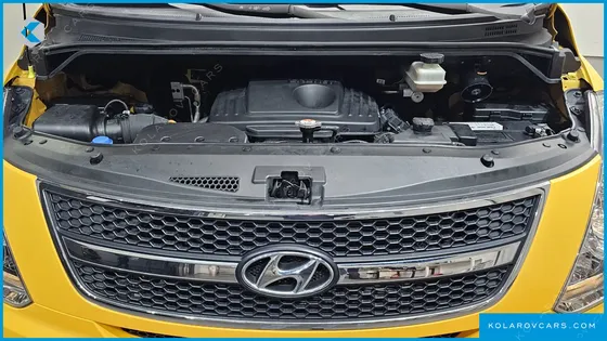 HYUNDAI STAREX GUARD CAR OF CHILDREN