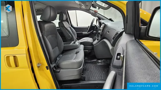 HYUNDAI STAREX GUARD CAR OF CHILDREN