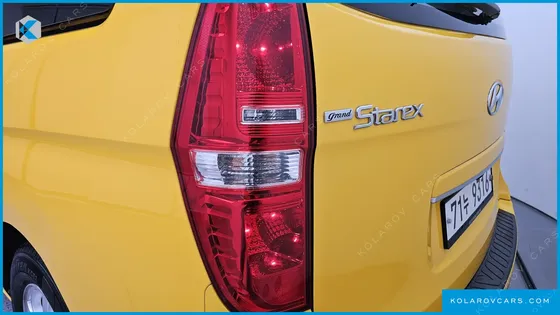 HYUNDAI STAREX GUARD CAR OF CHILDREN