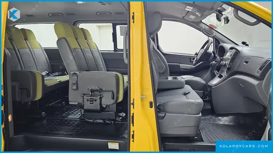 HYUNDAI STAREX GUARD CAR OF CHILDREN